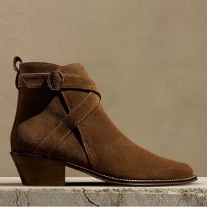 Banana Republic booties